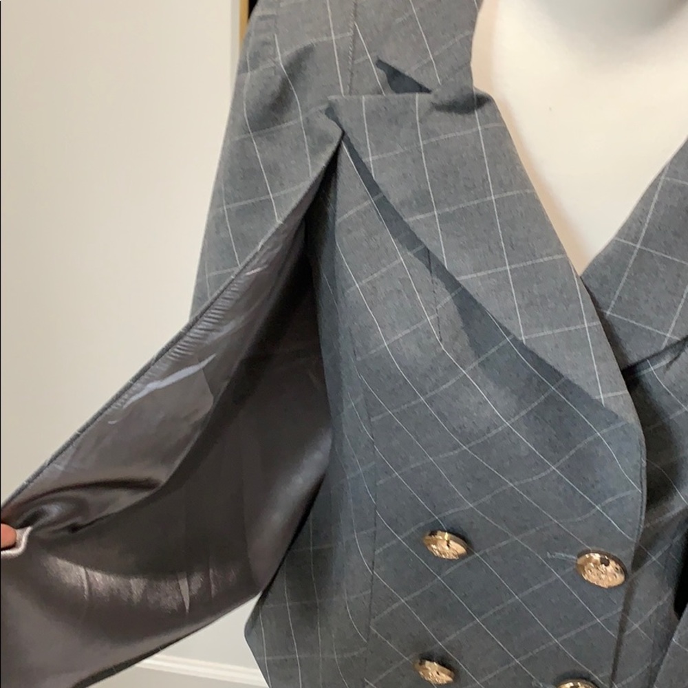 Jacket - Picture 3 of 11